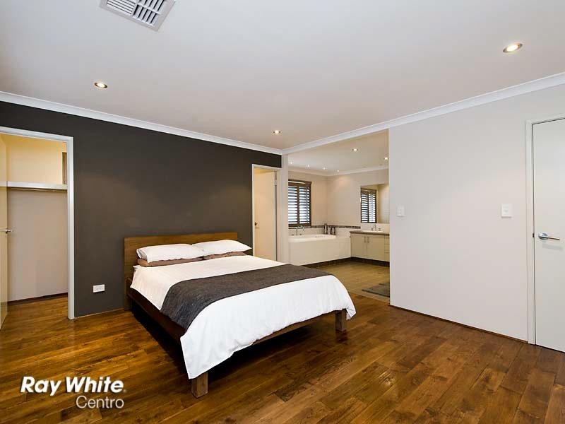 45 Salerno Avenue, Stirling WA 6021