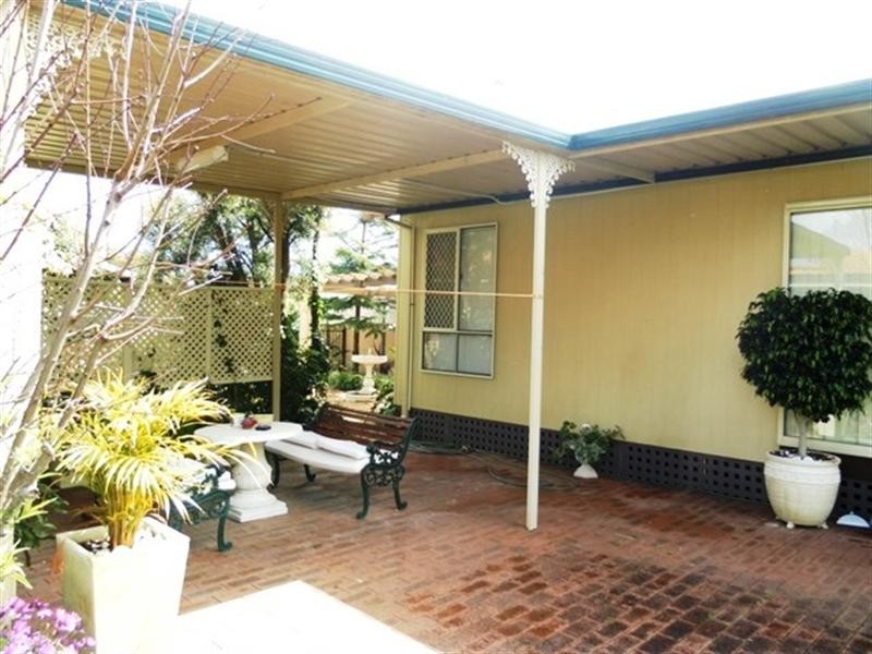 22B Stephen Street, Queens Park WA 6107