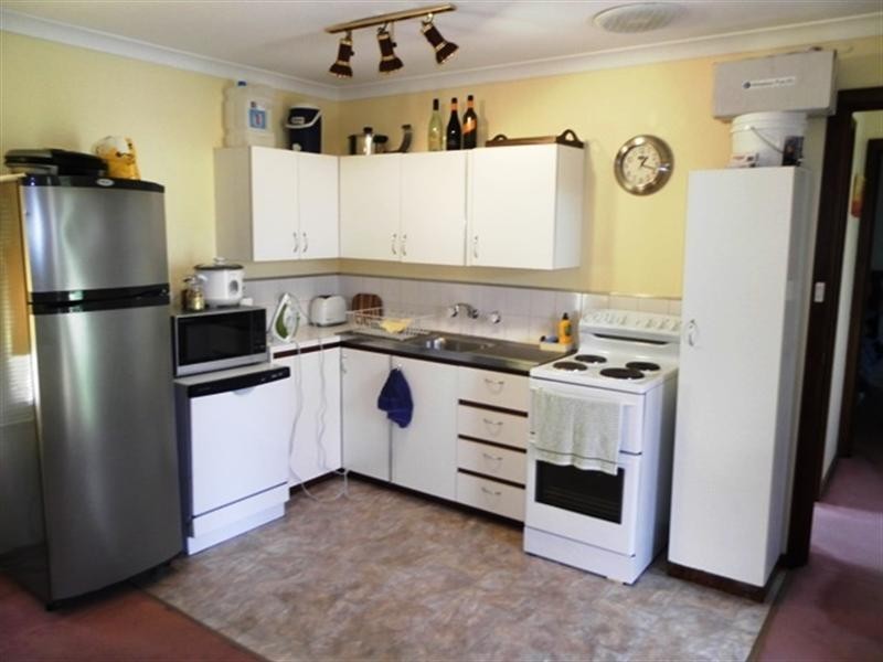 22B Stephen Street, Queens Park WA 6107