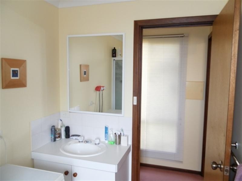 22B Stephen Street, Queens Park WA 6107