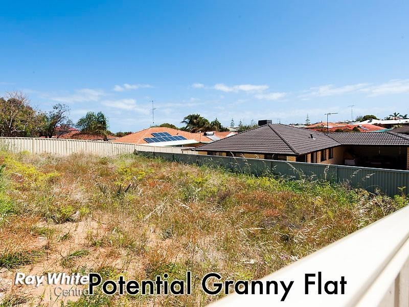 22 Tamarisk Drive, Halls Head WA 6210