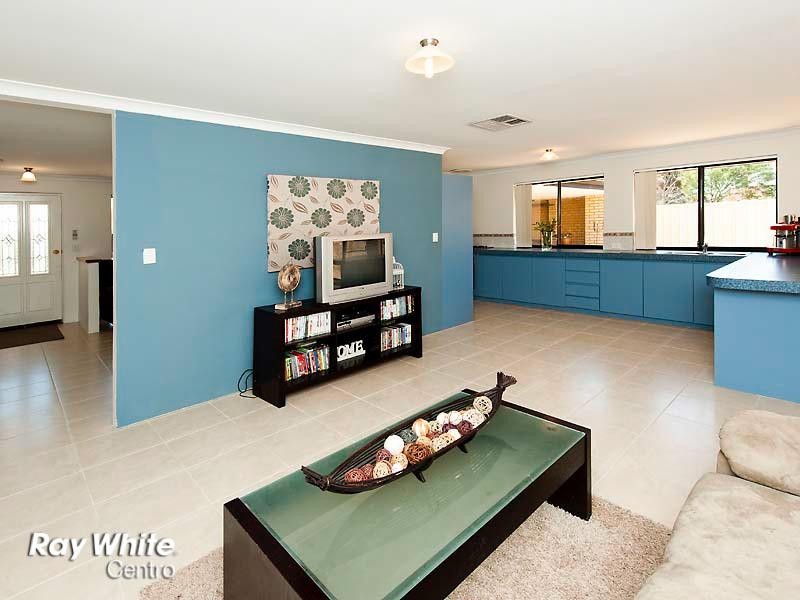 22 Tamarisk Drive, Halls Head WA 6210