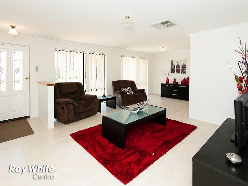 22 Tamarisk Drive, Halls Head WA 6210