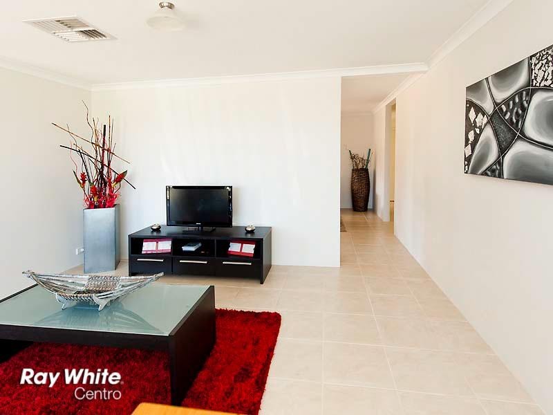 22 Tamarisk Drive, Halls Head WA 6210