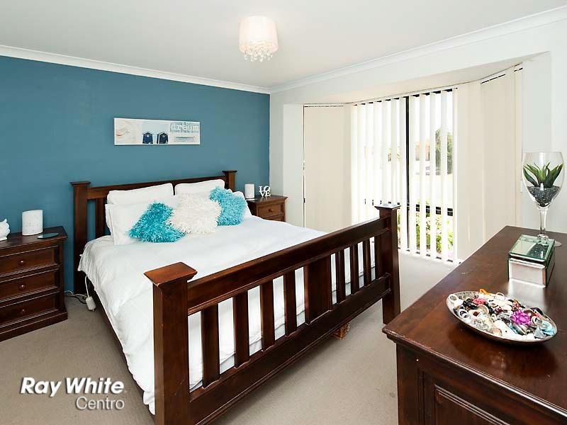 22 Tamarisk Drive, Halls Head WA 6210