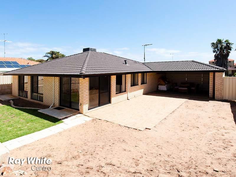 22 Tamarisk Drive, Halls Head WA 6210