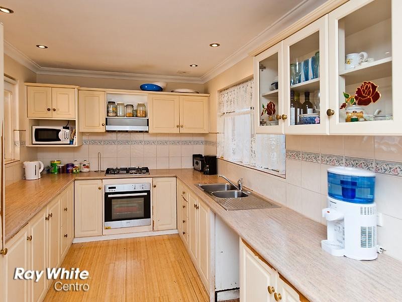 13 Rhodes Crescent, Calista WA 6167