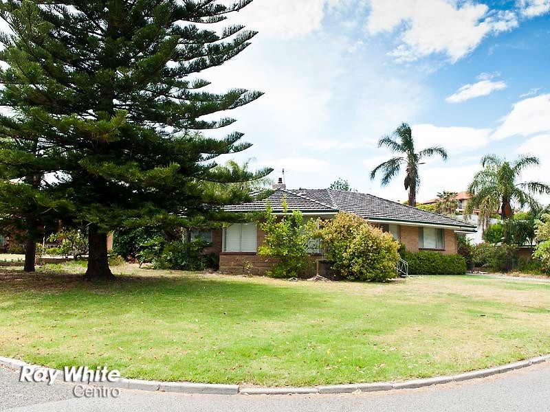 21 Templetonia Crescent, City Beach WA 6015