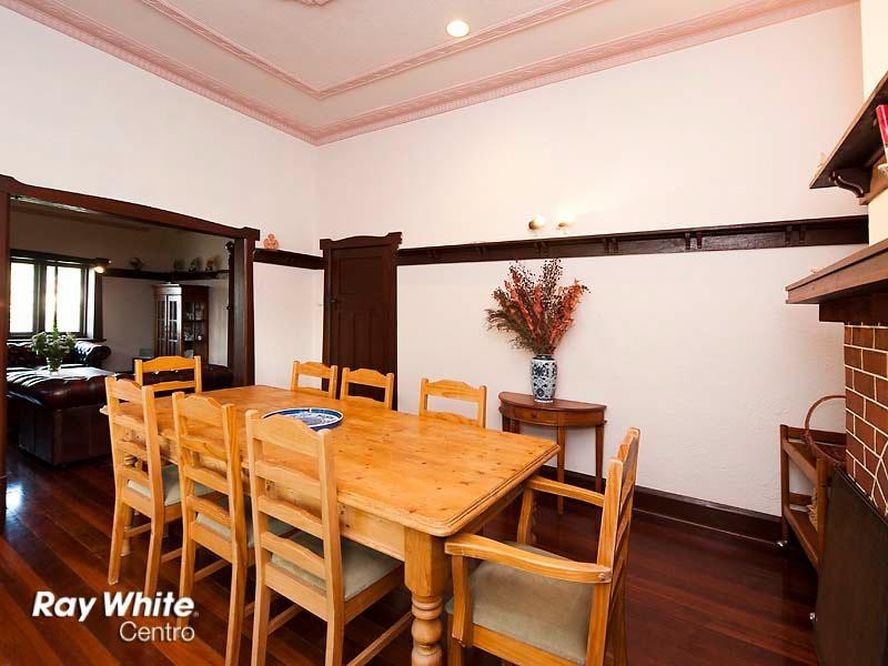 17 Munsie Avenue, Daglish WA 6008