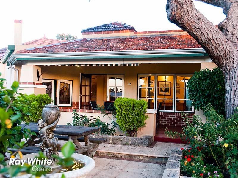 17 Munsie Avenue, Daglish WA 6008