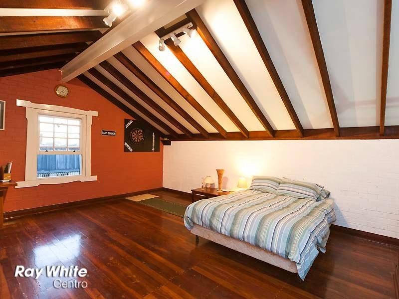 17 Munsie Avenue, Daglish WA 6008