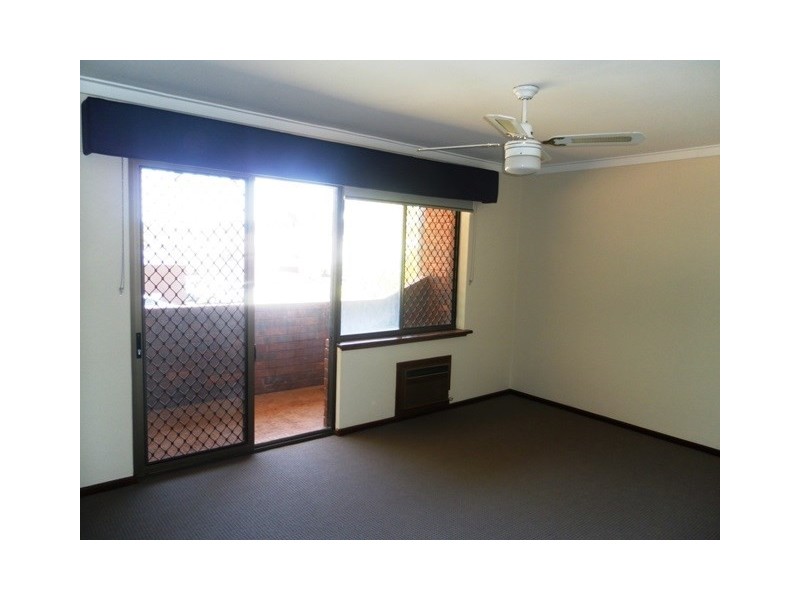 3/2 Essex Street, Wembley WA 6014