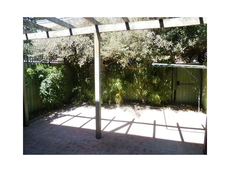 3/2 Essex Street, Wembley WA 6014