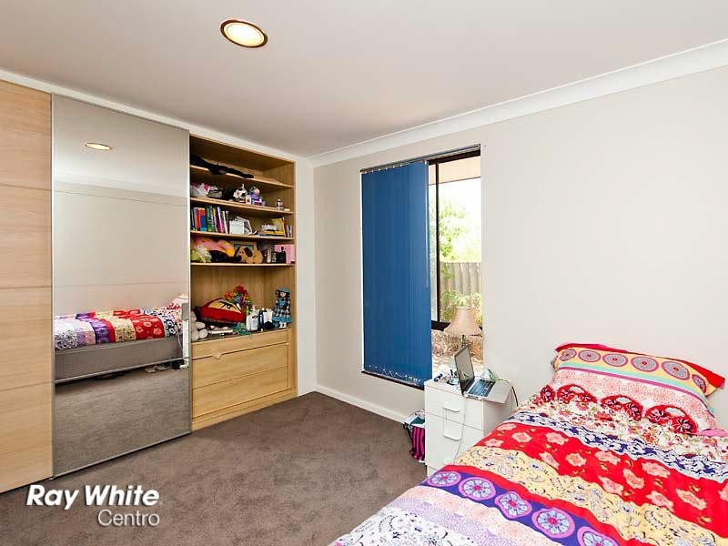 5 Muir Place, Booragoon WA 6154