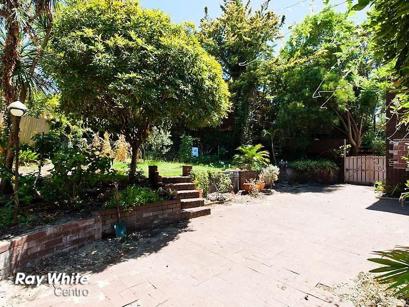 5 Muir Place, Booragoon WA 6154