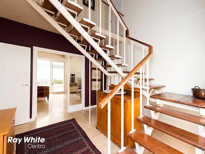 7a Pickering Way, Booragoon WA 6154