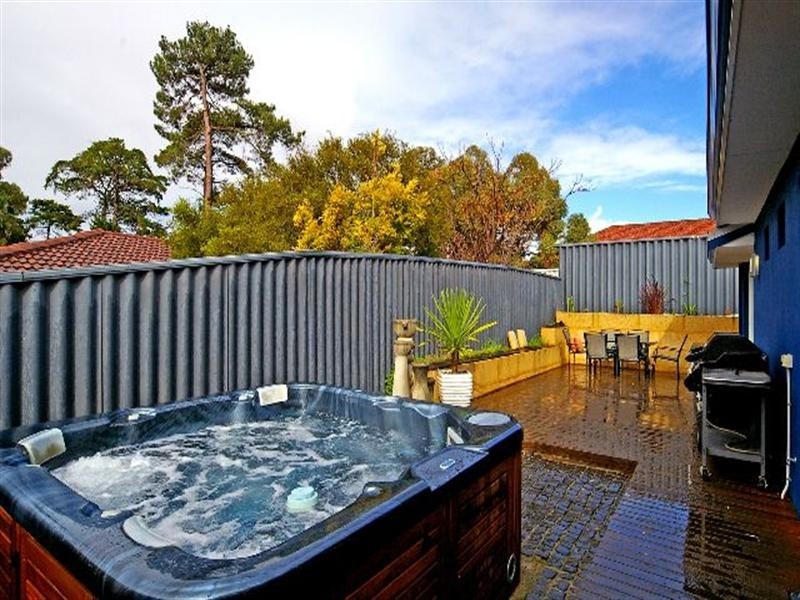 223A Berwick Street, Victoria Park WA 6100