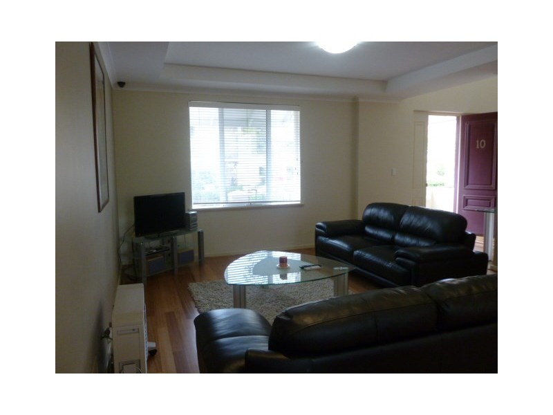 10 Tallow Tree Crescent, Subiaco WA 6008