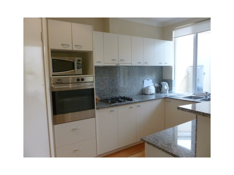 10 Tallow Tree Crescent, Subiaco WA 6008