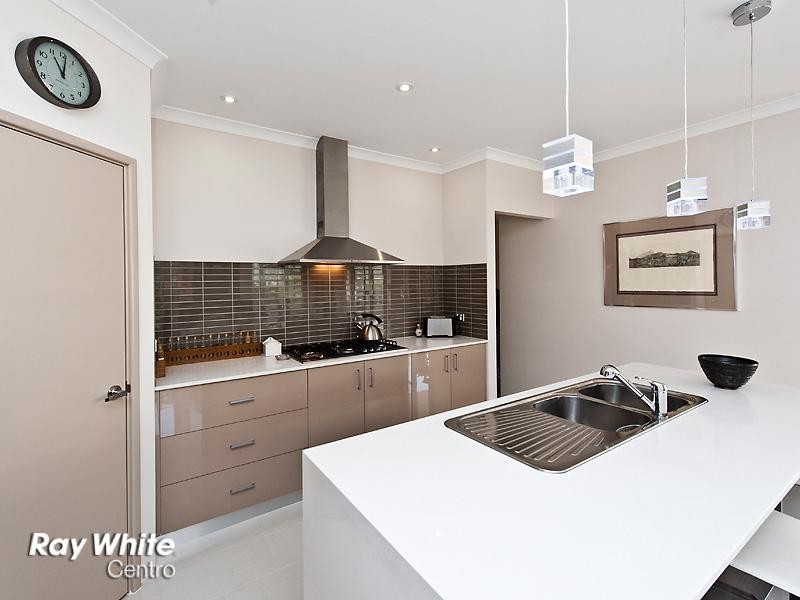 19 Sharperton Meander, Mandurah WA 6210