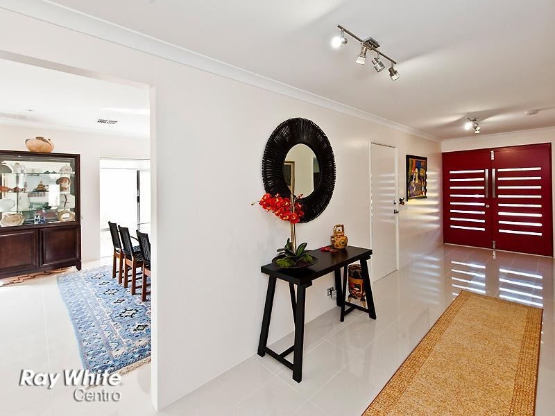 19 Sharperton Meander, Mandurah WA 6210