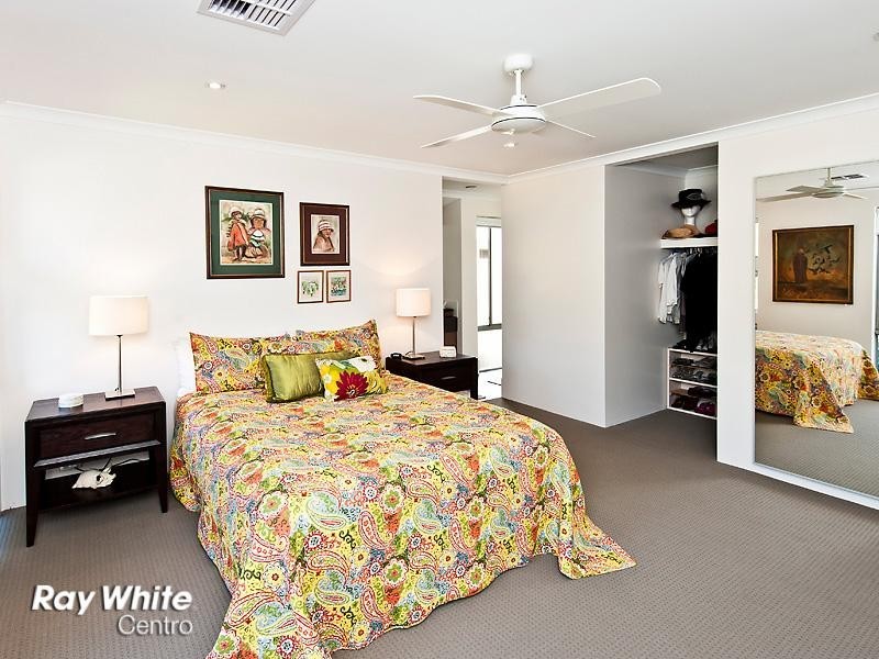 19 Sharperton Meander, Mandurah WA 6210