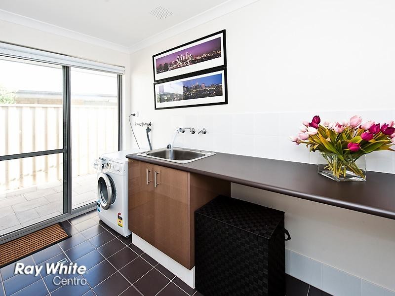 19 Sharperton Meander, Mandurah WA 6210