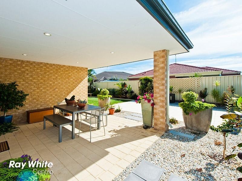 19 Sharperton Meander, Mandurah WA 6210