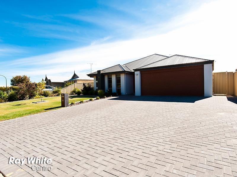 19 Sharperton Meander, Mandurah WA 6210