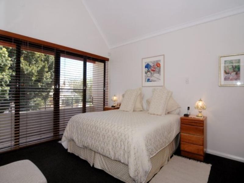 68 Coral Tree Avenue, Subiaco WA 6008
