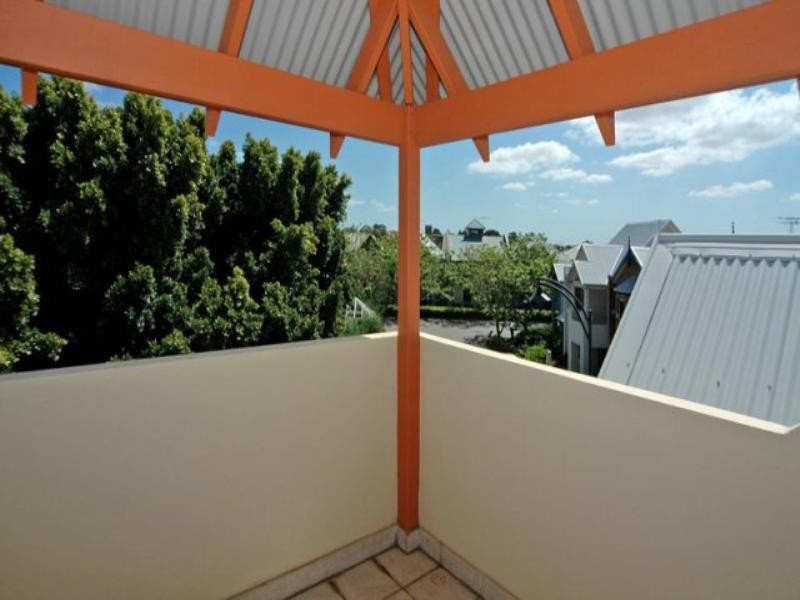 68 Coral Tree Avenue, Subiaco WA 6008