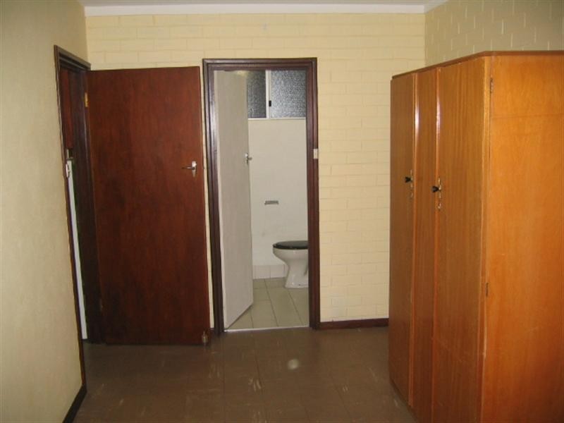 2/56 King George Street, Victoria Park WA 6100