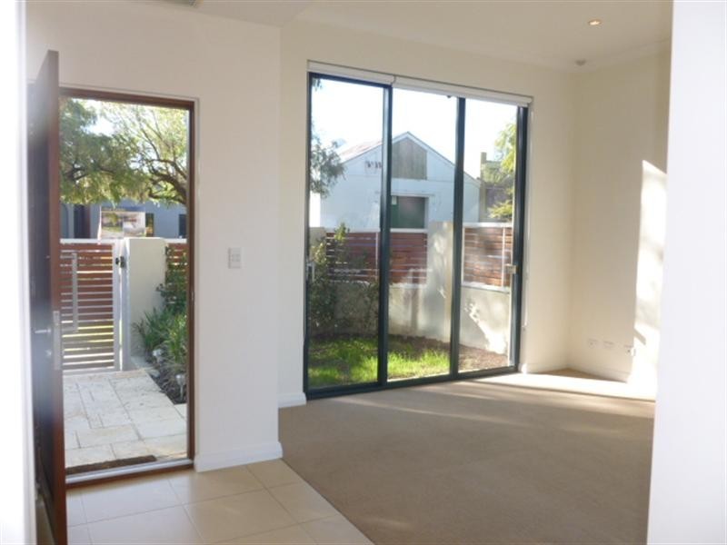 111a Churchill Avenue, Subiaco WA 6008