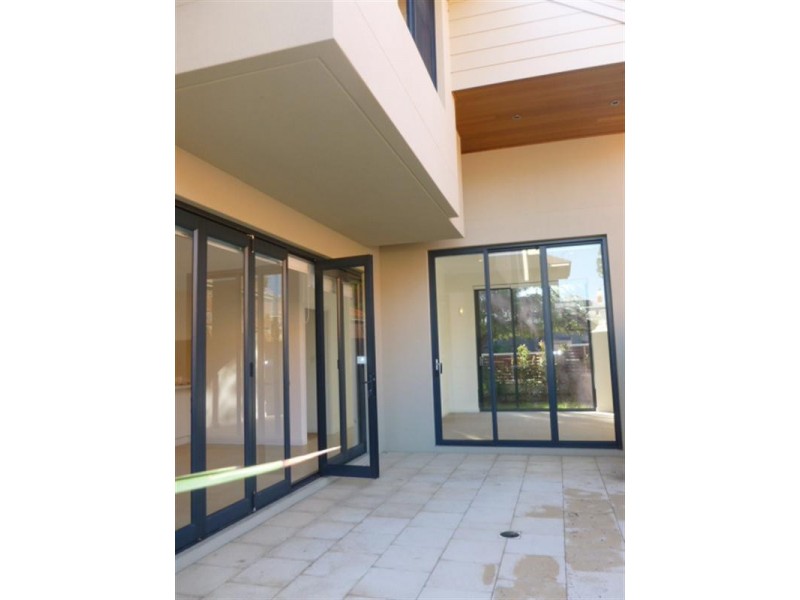 111a Churchill Avenue, Subiaco WA 6008