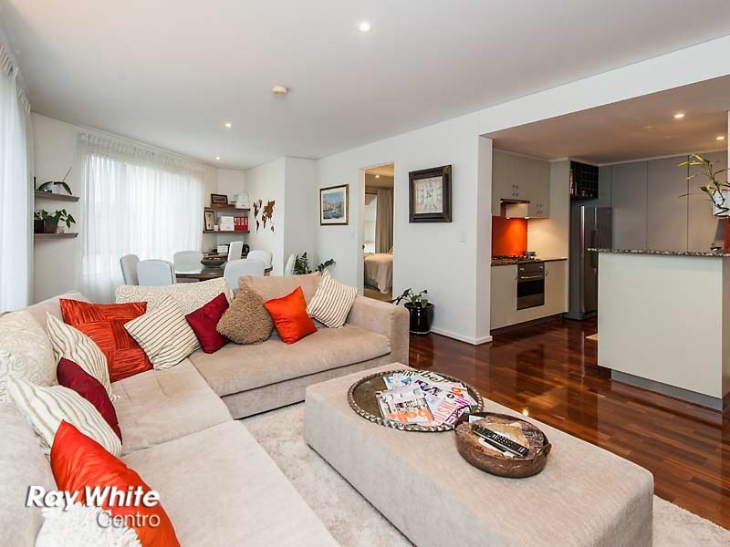 2/26 Saunders Street, East Perth WA 6004