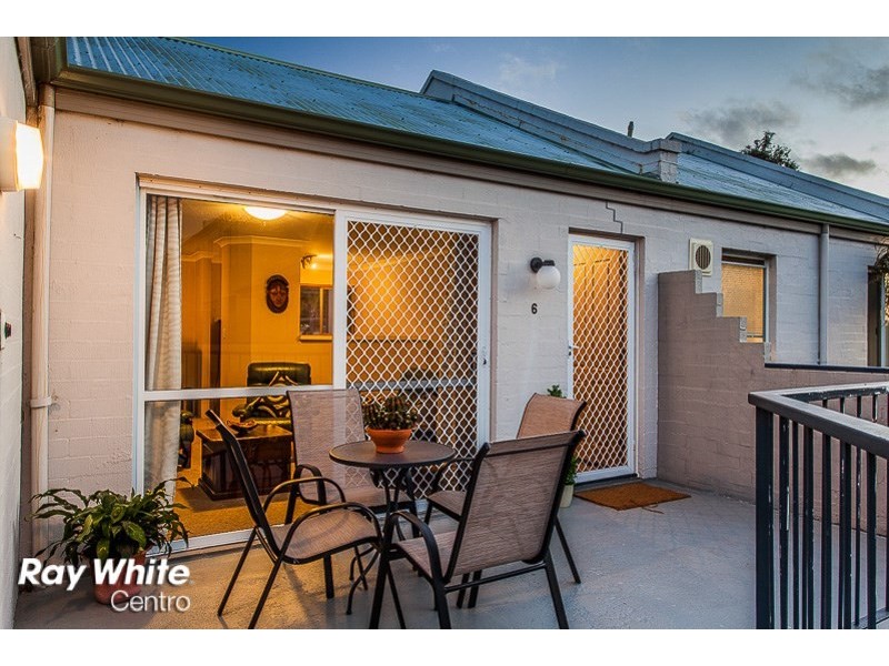 6/2 Waterway Court, Churchlands WA 6018