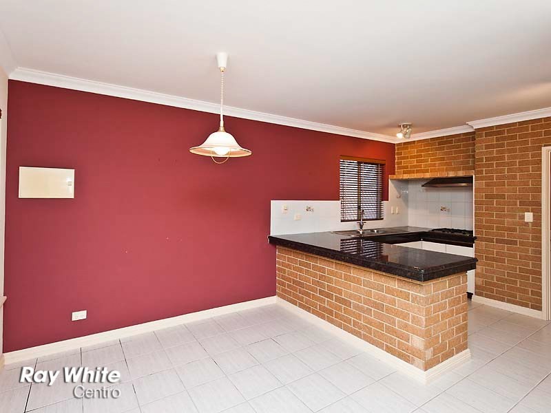 2/15 Kinsella Street, Joondanna WA 6060