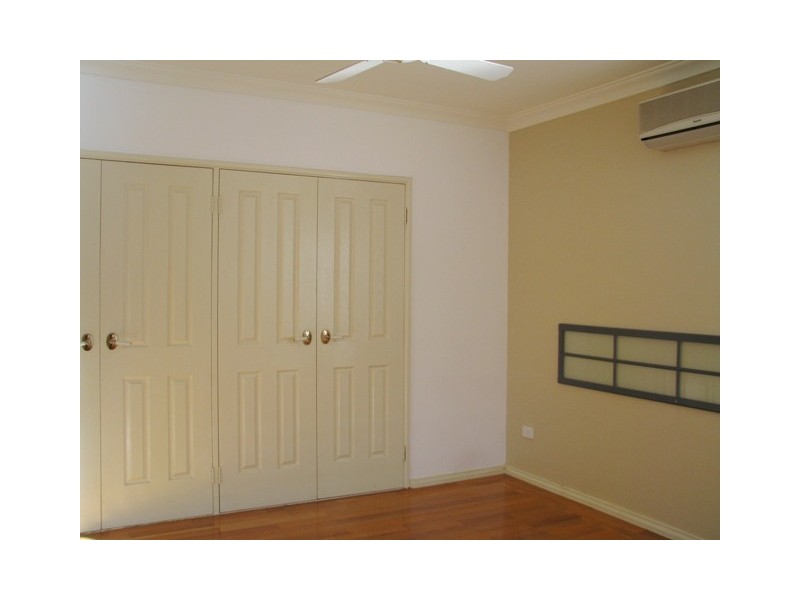 2/25 Barnfield Road, Claremont WA 6010
