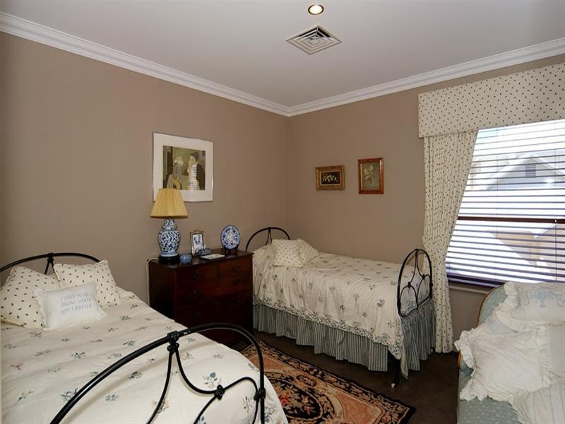 5 Allora Avenue, Subiaco WA 6008