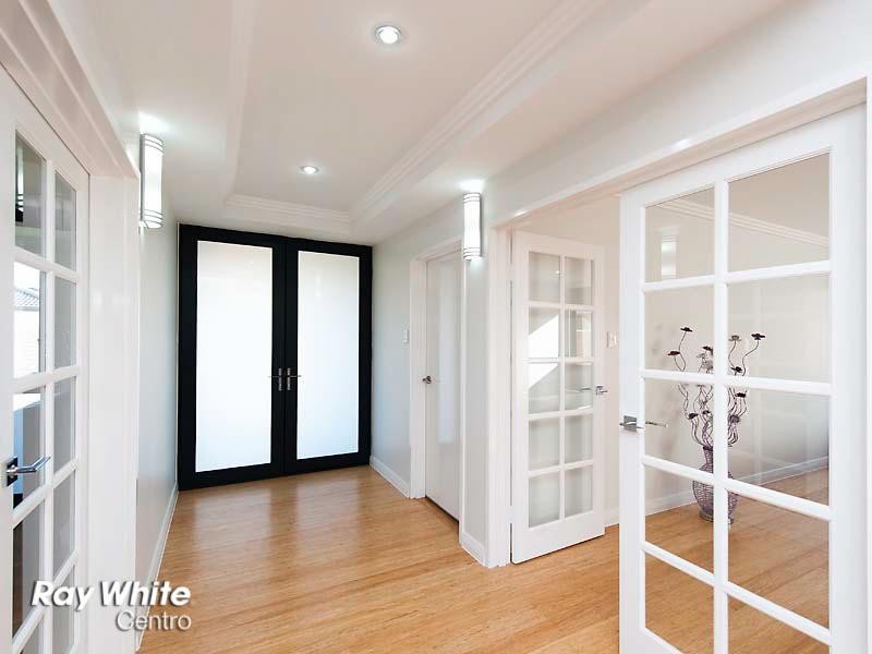 47 Marsdenia Road, Halls Head WA 6210