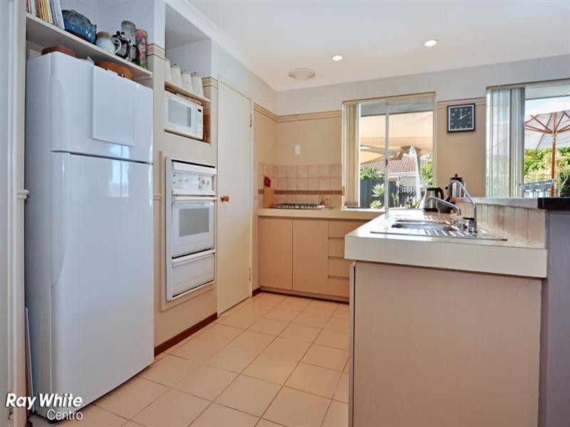 12 Lukin Way, Bassendean WA 6054