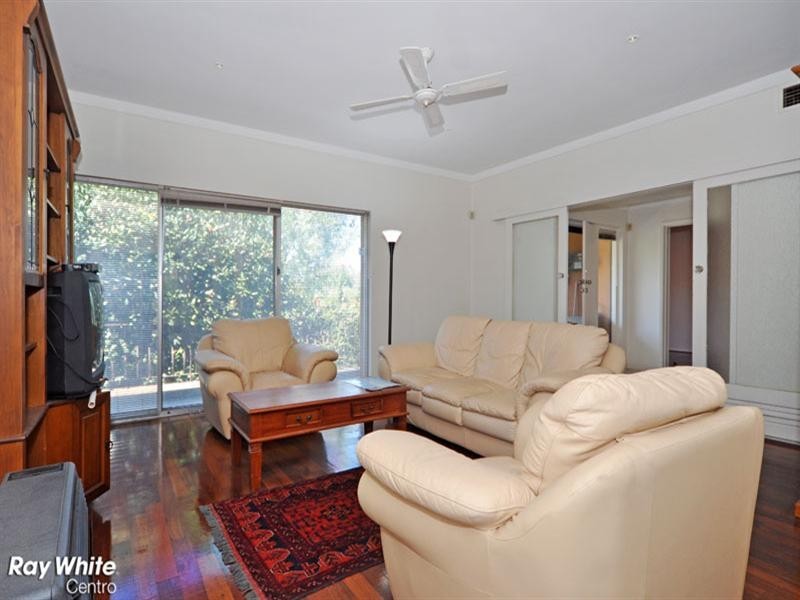 19 Kalinda Drive, City Beach WA 6015