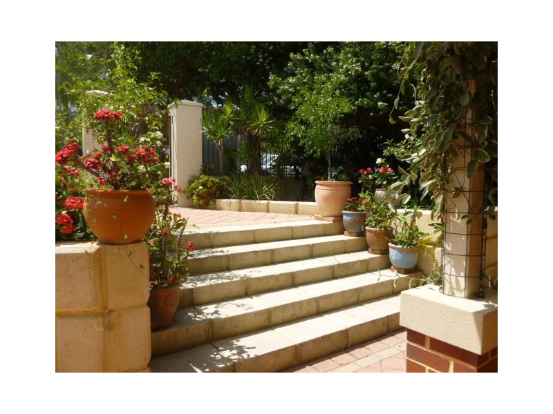 8 McCarthy Street, Perth WA 6000