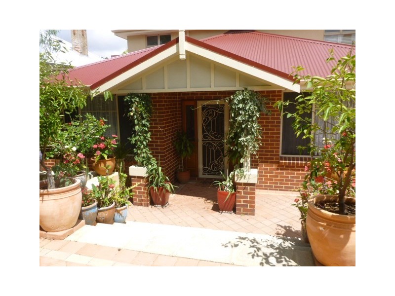 8 McCarthy Street, Perth WA 6000