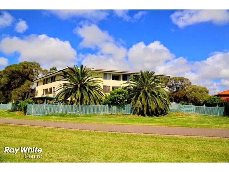 D8/25 Herdsman Parade, Wembley WA 6014