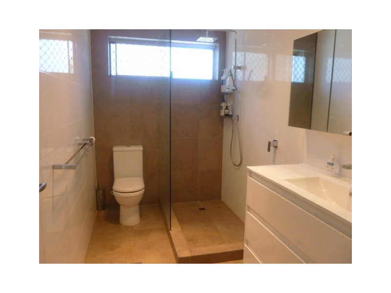 2/5 Denton Street, Wembley WA 6014