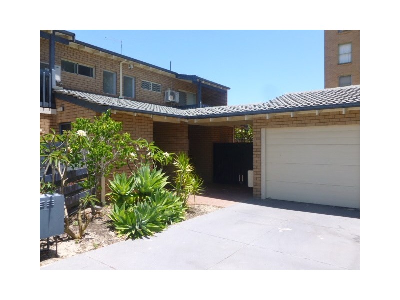 2/5 Denton Street, Wembley WA 6014