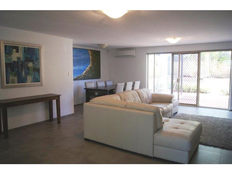 2/5 Denton Street, Wembley WA 6014