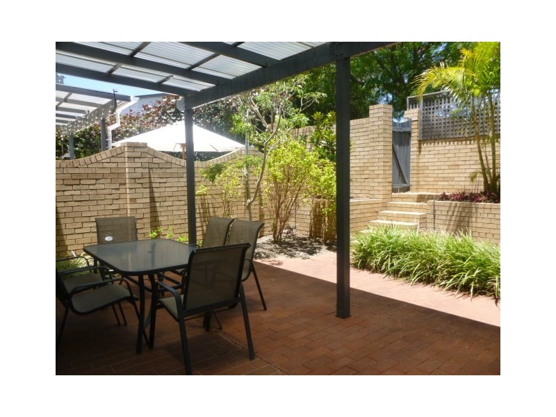 2/5 Denton Street, Wembley WA 6014