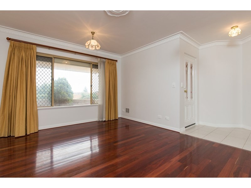 2/15 Kinsella Street, Joondanna WA 6060